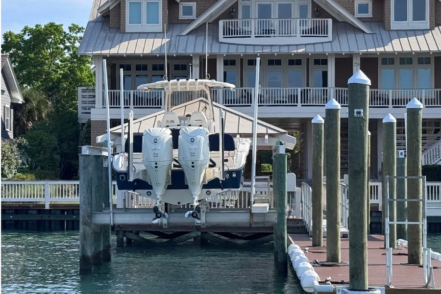 How Much Does It Cost to Fix a Boat Lift